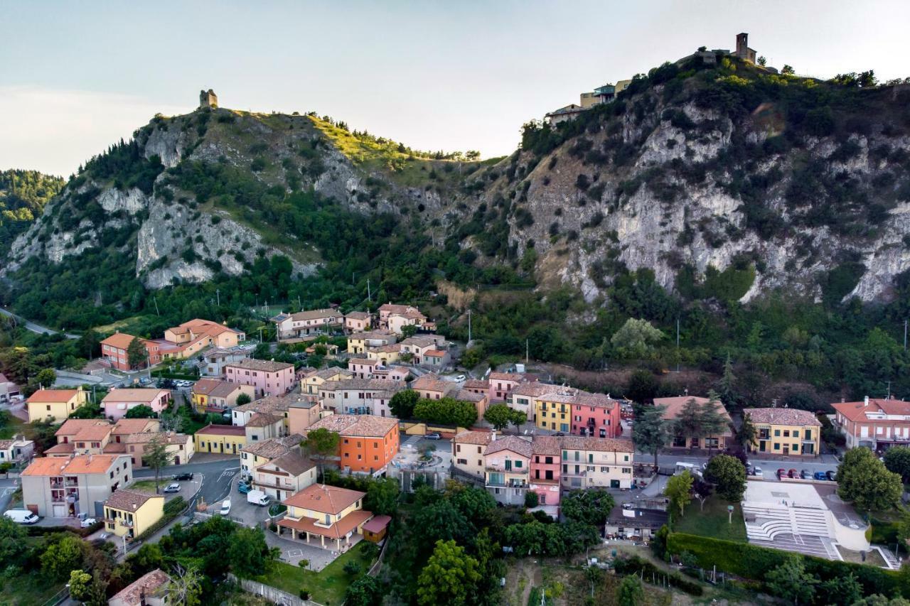 Torriana La Locanda Del Povero Diavolo B&B 외부 사진